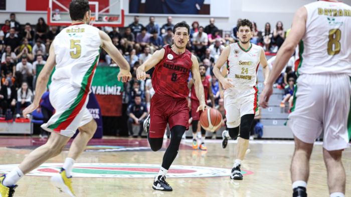 Gaziantep Basketbol'a nazar değdi